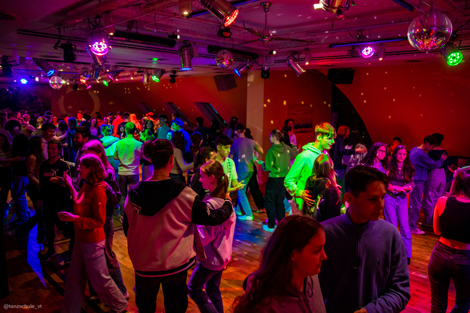 20230325 Ballcheck Tanzparty 4031